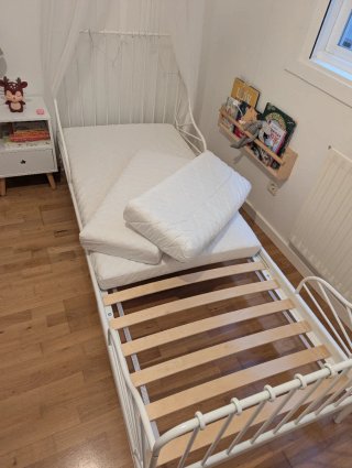 Cama Minnen metal blanco con 3 posiciones
