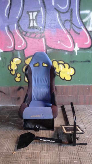 Playseat simulador con estructura