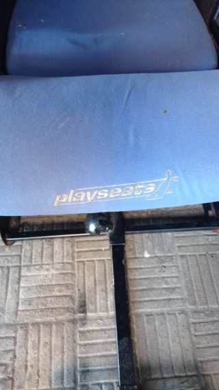 Playseat simulador con estructura