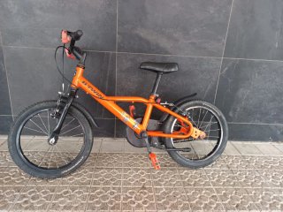 Bicicleta infantil naranja BTWIN