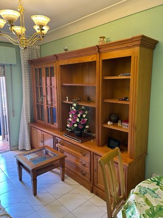 Mueble de salón de madera maciza