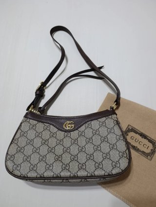 Bolso de hombro lona supreme y Piel