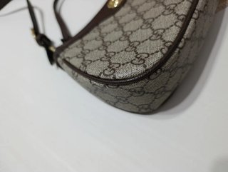 Bolso de hombro lona supreme y Piel