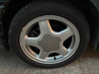 4 Llantas Toledo GT mk1 1L con tapas y neumáticos