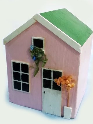 Casetta in Legno Decorativa Rosa Artigianale