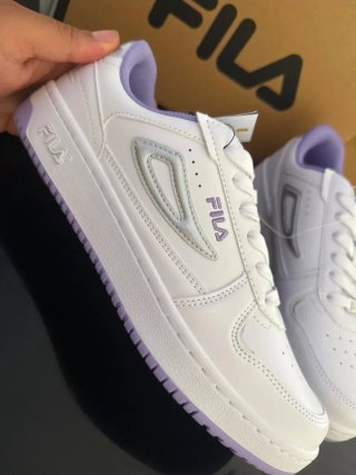 Zapatillas Fila Blancas y Moradas Talla 40
