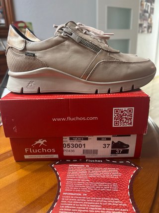 Zapatos Fluchos Beige y Dorado Mujer