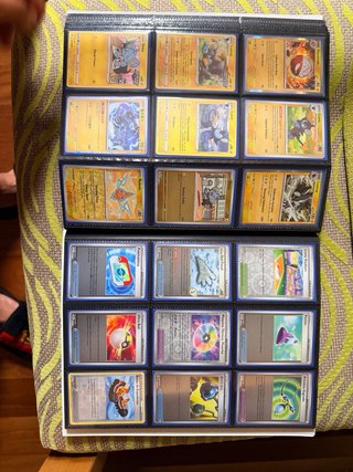 Álbum + Cartas Pokémon