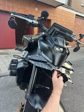 Alerón Yamaha MT09 2025 Carbono forjado