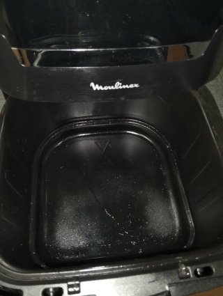 Freidora de aire Moulinex negra
