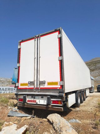 Semirremolque Frigorífico Carrier Vector