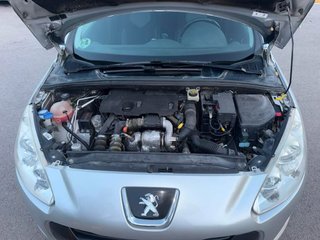 Peugeot 308 2012