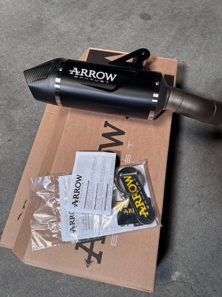 Escape Arrow BMW R1300GS Negro