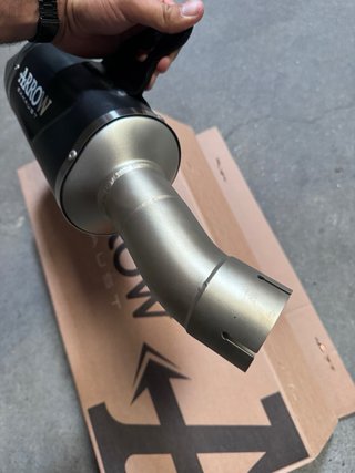 Escape Arrow BMW R1300GS Negro