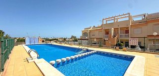 Casa adosada en venta en Altos - La Florida en Orihuela