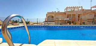 Casa adosada en venta en Altos - La Florida en Orihuela