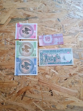 Lote 8 de 20 Billetes del Mundo