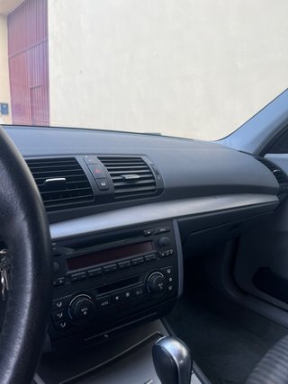 BMW Serie 1 118i 2005 Gasolina 5 puertas