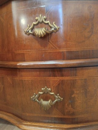 Cómoda inglesa de madera