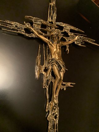 crucifijo de pared en bronce  77 ctms