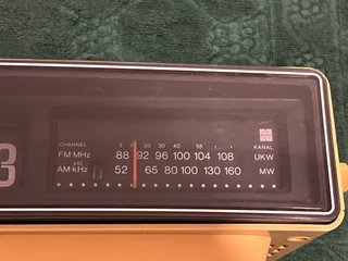 Radio despertador National Panasonic Flip