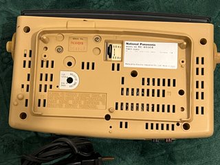 Radio despertador National Panasonic Flip