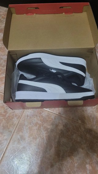 Zapatillas Puma Talla 41 Negras y Blancas