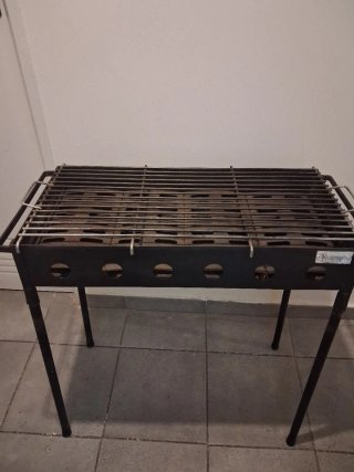 Barbacoa de hierro para leña o carbón