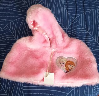 Capa Frozen Niña Rosa Peluche Corazón Elsa Anna