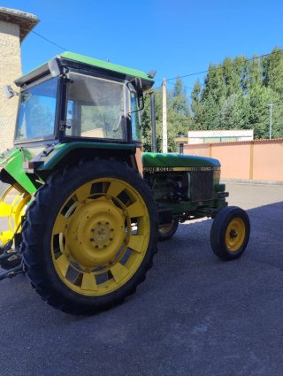 Tractor John Deere 3340 Tracción Simple