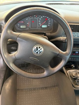 Volkswagen Golf 2001