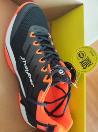 ¡Nuevas! Zapatillas Padel Jhayber. 43 y 44