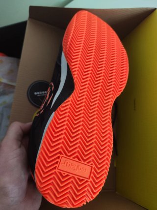 ¡Nuevas! Zapatillas Padel Jhayber. 43 y 44