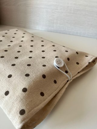Funda para libro con lunares
