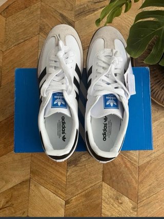 Adidas Bambas Negras y Blancas