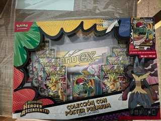 Caja Pokémon Megaevolución Héroes Ascendentes