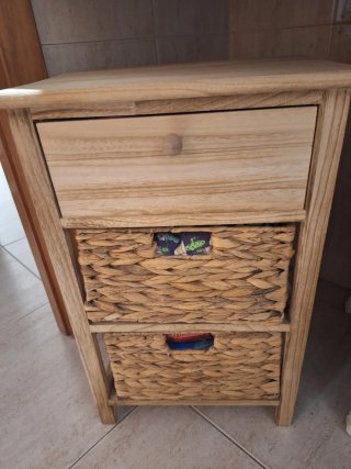 Mueble de baño con cajón y cestas