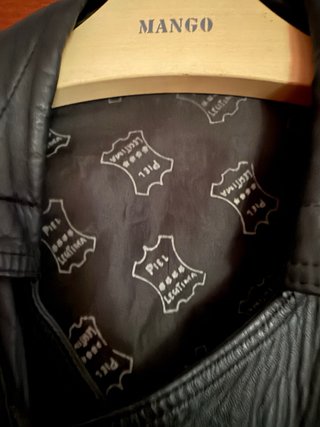 Chaqueta motera cuero con parches