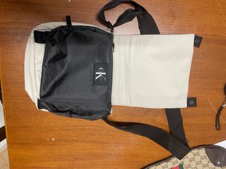 Borsello Calvin Klein Beige/Nero
