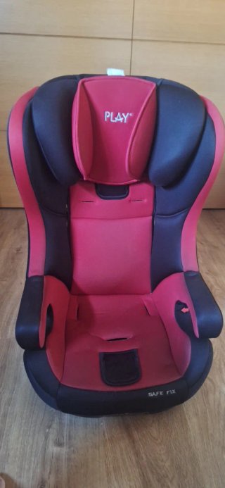 Silla de coche Play Isofix roja y negra