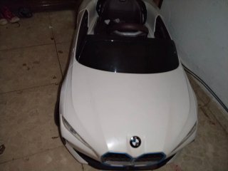 Coche eléctrico infantil BMW i4