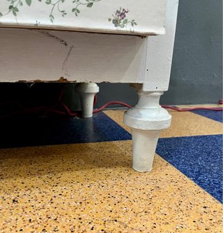 Armario Antiguo de Madera con Espejo