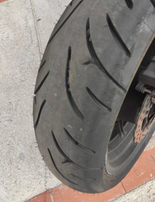Kawasaki Z750 Blanca