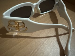 Occhiali da sole bianchi