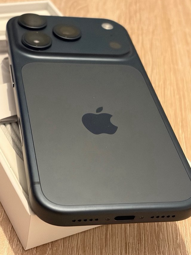 iPhone 17 Pro Azul 256GB