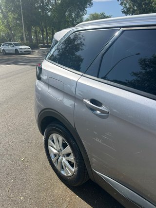 Peugeot 5008 2017