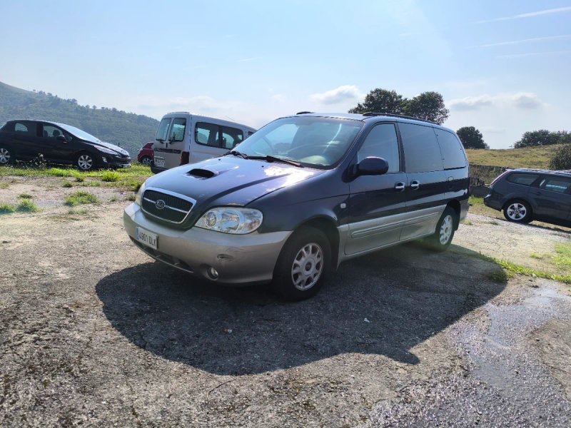 KIA Carnival 2004 - foto 1