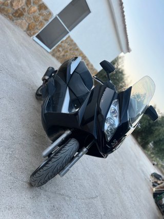 Peugeot Scooter 125cc Negra