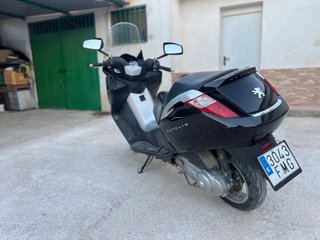 Peugeot Scooter 125cc Negra