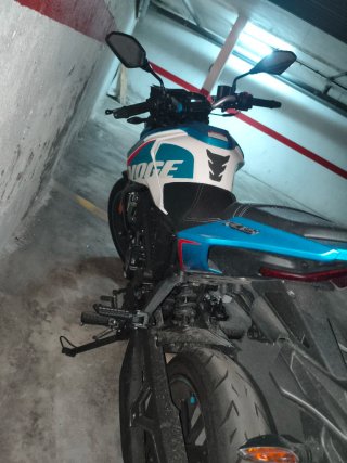 Moto Voge 125 R Deportiva naked Azul/Blanca